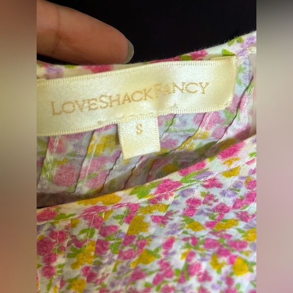 LoveShackFancy floral blouse. Size S. Cap sleeves. - Picture 2 of 3